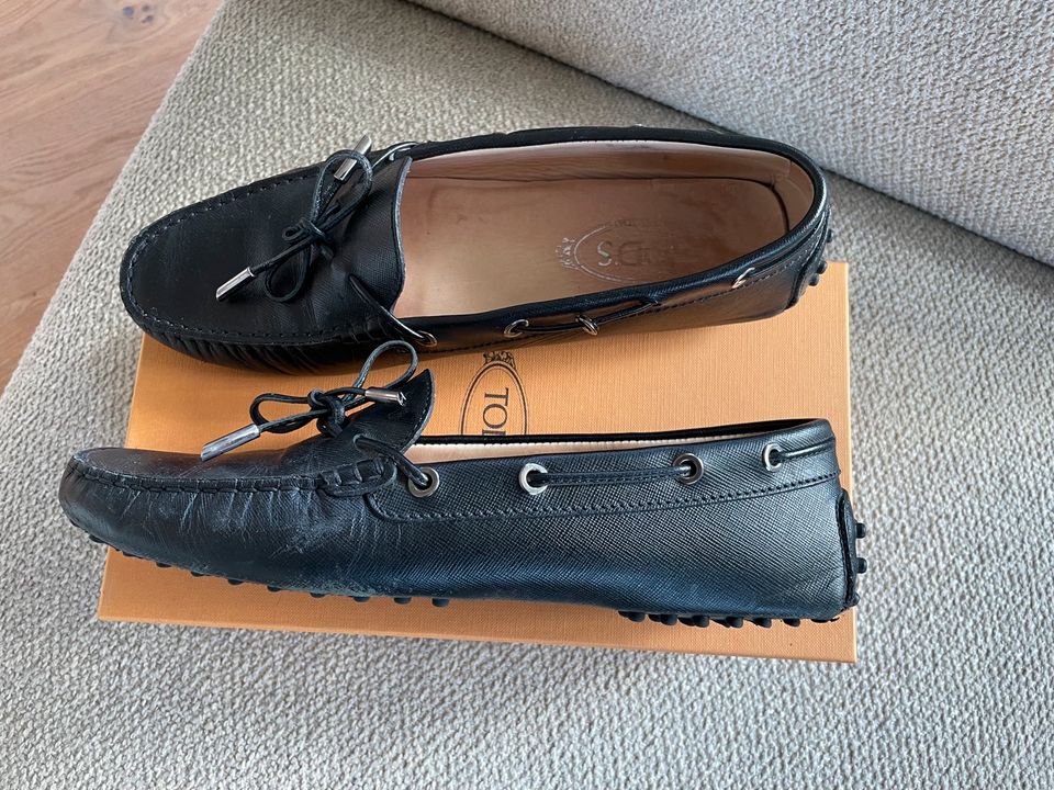 ❤️ORIG TOD‘S MOKASSINS GOMMINI GR 40 SCHWARZ ❤️ in Hamburg