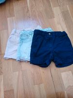 Kurze Hosen, jeans, blau, rosa in Größe 86/92 Baden-Württemberg - Karlsruhe Vorschau