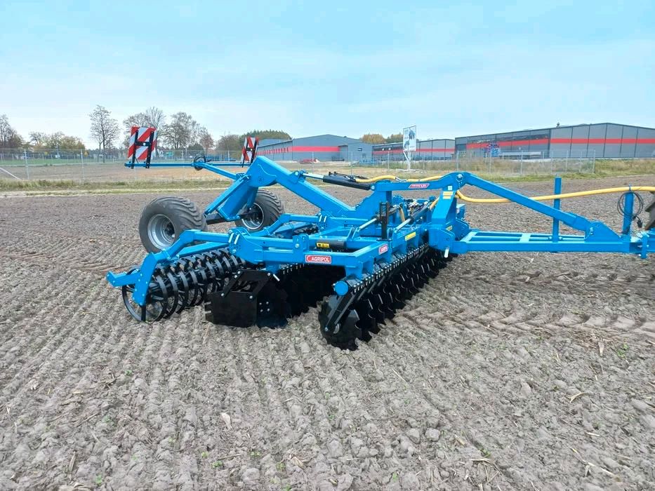 AGRIPOL TITANUM Scheibenegge mit Fahrwerk 4m 5m 6m in Gronau (Leine)