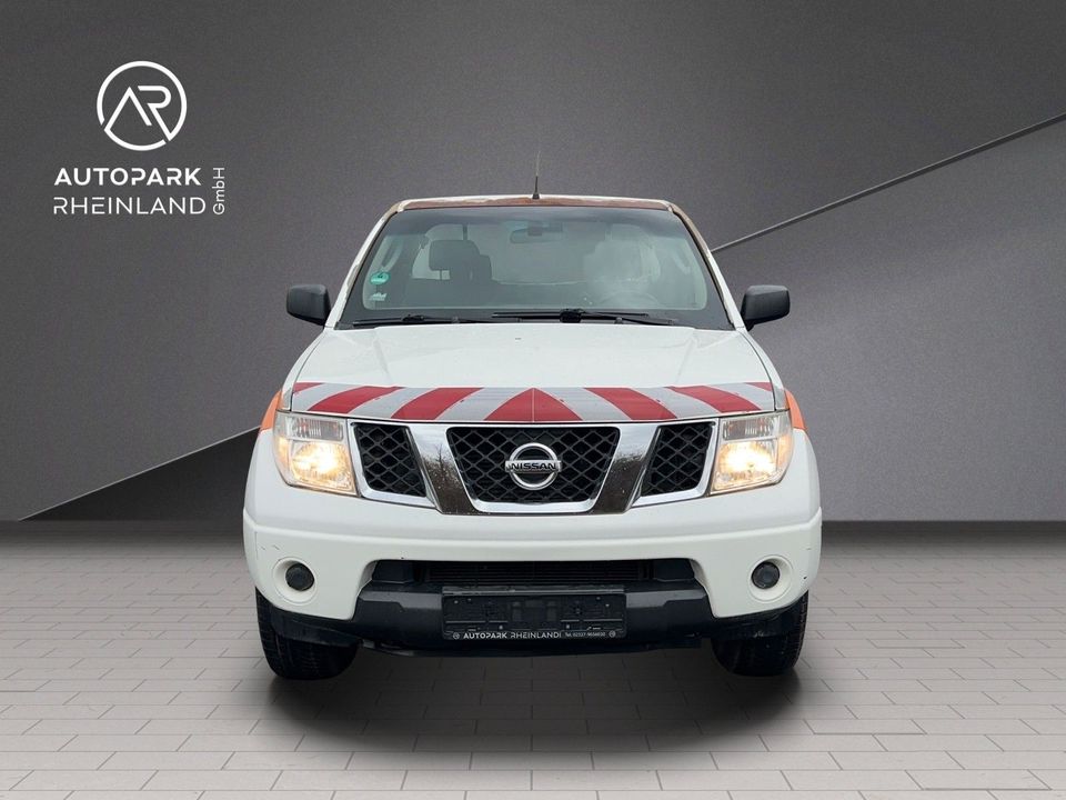 Nissan Navara Pickup King Cab SE 4X4 in Bochum