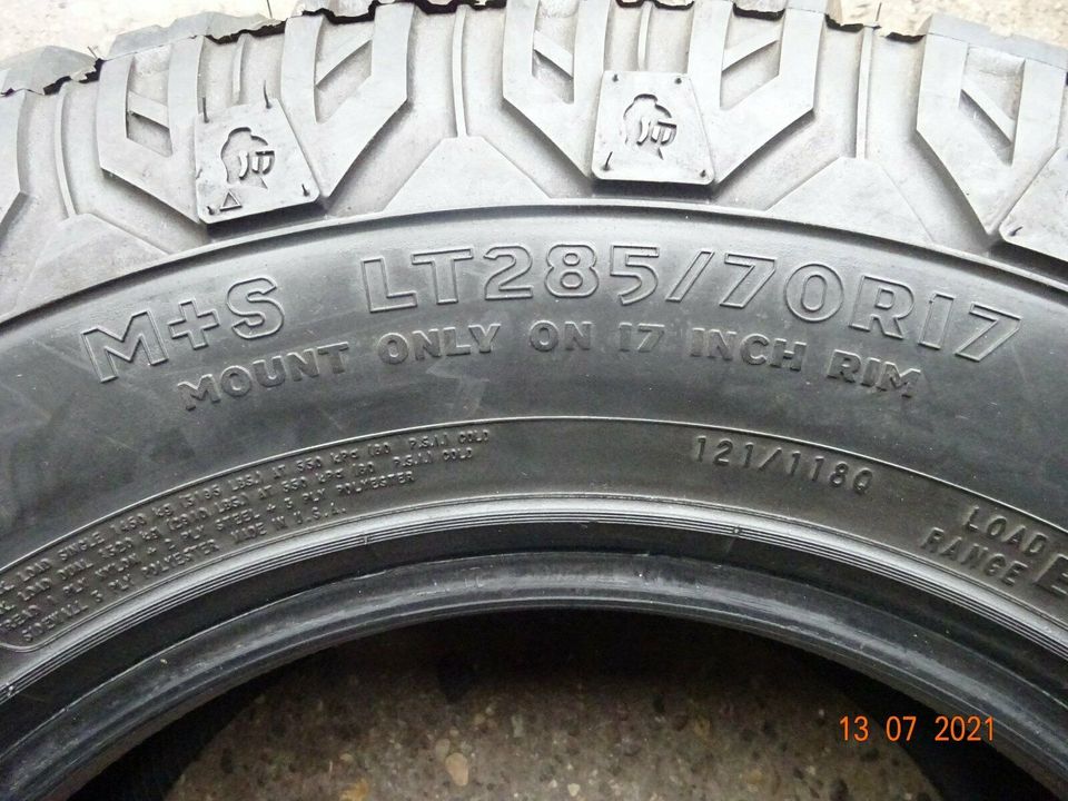 4x 285/70 R17 M+S Cooper Discoverer STT Gebraucht (W005) in Waldshut-Tiengen