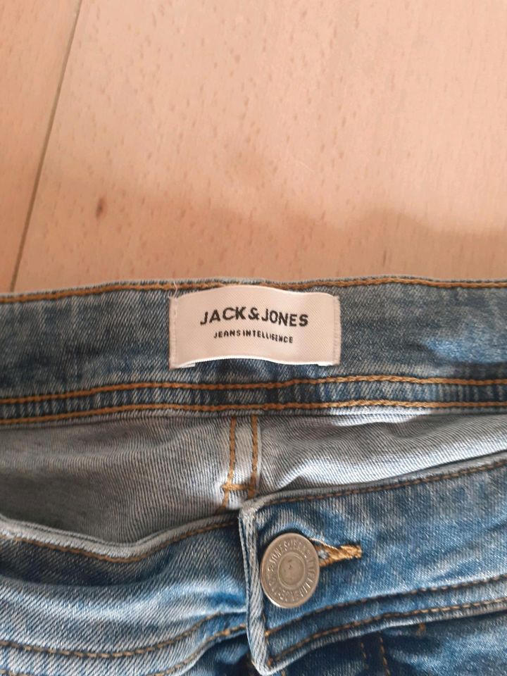 Jeans Jack  & Jones Slim/Glenn, Größe 32/34 in Bad Segeberg