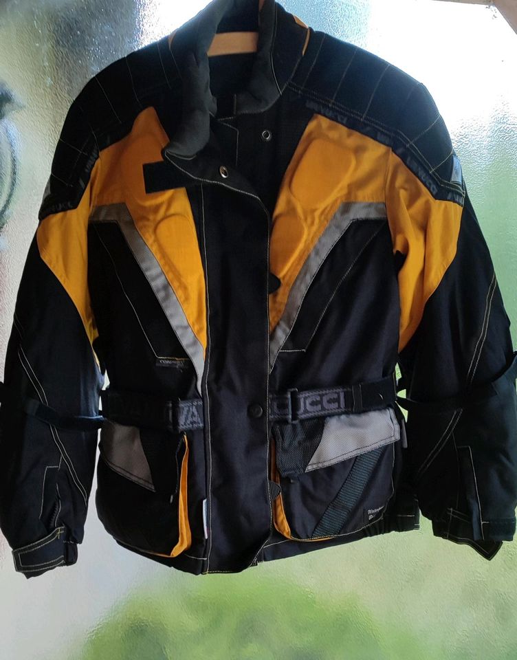 Damen- Biker-Jacke Gr.S, m. Protektoren, Motorradjacke in Dassendorf