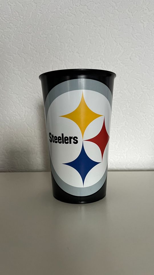 NFL Football Becher Pittsburgh Steelers 0,8l Heinz Field in Dortmund