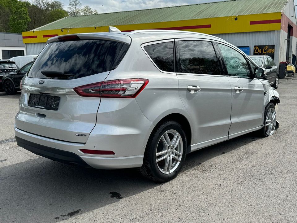 Ford S-Max S-MAX Hybrid Titanium in Bochum