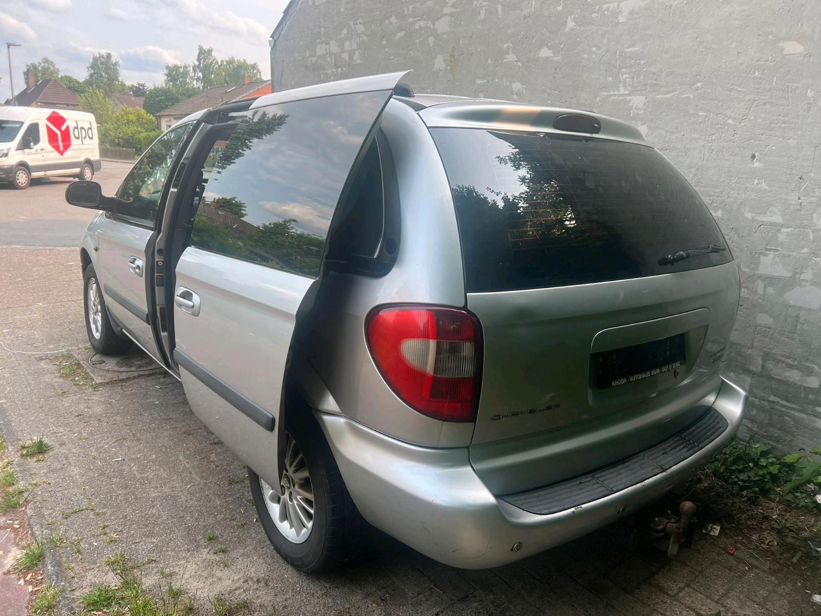Abbildung des Autos Chrysler Voyager Diesel …