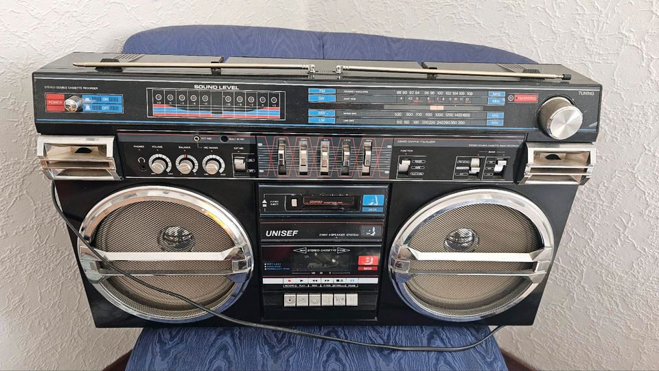 Unisef SZ-5000SL Radio mit Kassettendeck in Delmenhorst