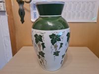 Vase Porzelan Weinlaub DDR-Zeiten 28cm hoch Brandenburg - Rüdersdorf Vorschau