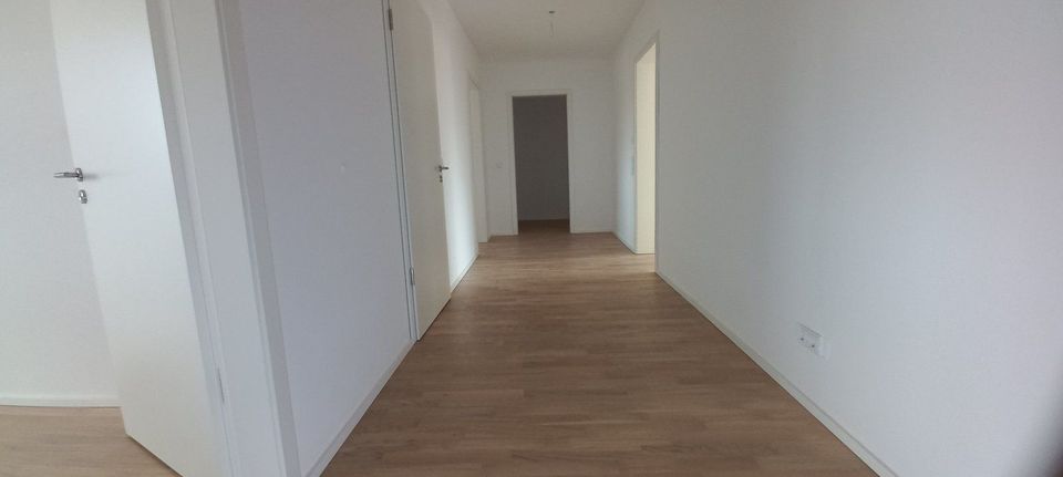 Neubau: 3 Zimmer Wohnung mit Einbauküche, Balkon und toller Aussicht ( Ref.Nr. 2.27) in Eggenfelden