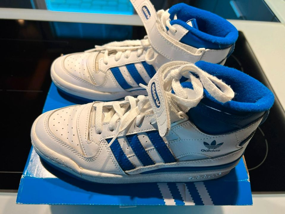 Adidas, Forum  Mid J, Gr. 5 1/5, Unisex, weiß/blau in Witzhave