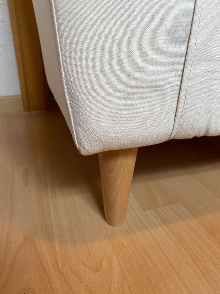 Weißer Sessel TULLSTA von Ikea in Blankenheim