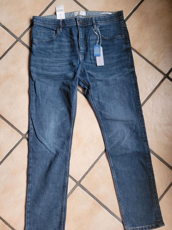 Neue Esprit Jeans in 32/34, blau, Slim Tapered in Oberhausen