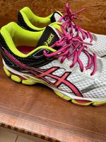 ASICS Schuhe Gr. 39 Laufschuhe Berlin - Spandau Vorschau