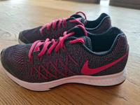Nike Turnschuhe Niedersachsen - Soltau Vorschau