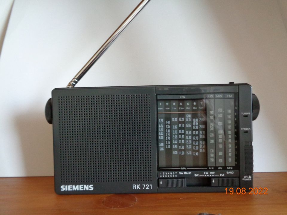 Kleiner SIEMENS Weltempfänger mit Tasche in Häfen - Bremerhaven | Radio &  Receiver gebraucht kaufen | eBay Kleinanzeigen ist jetzt Kleinanzeigen