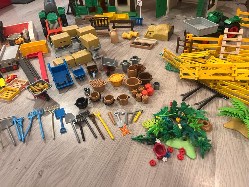 Playmobil Bauernhof mit viele Extras in Bocholt