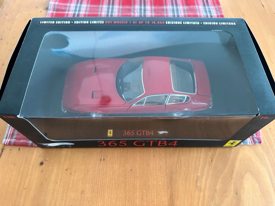 Hotwheels Elite Ferrari 365 GTB4, Rot, 1:18, top, OVP in Emmendingen