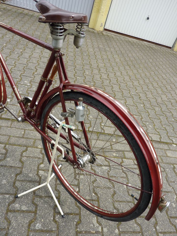 MARKE ORIGINAL VON 1933 in Rüsselsheim