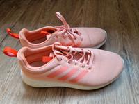 Adidas Sportschuhe - Hallenschuhe - Größe 39.5 (UK 6) Hessen - Kassel Vorschau