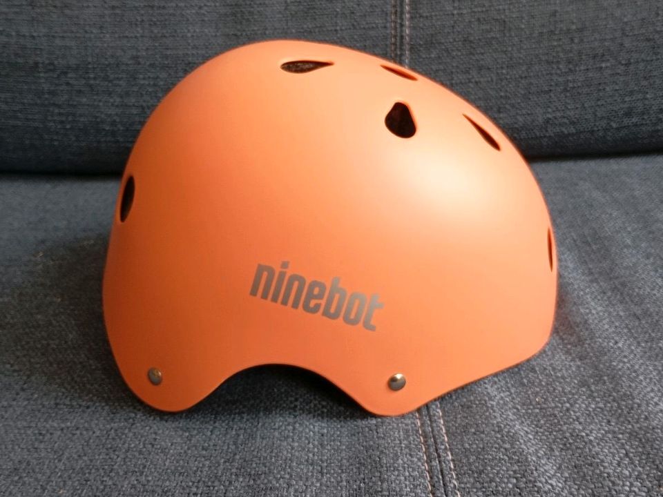 Ninebot Fahrrad Helm 54-60 cm in Dresden