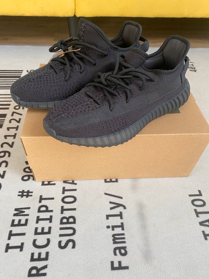 Yeezy Boost 350 V2 Onyx in Villingen-Schwenningen