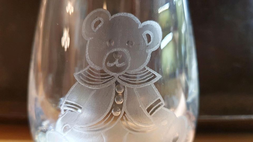 Trinkglas Whisky mit geschliffem geätzt Bär hohe Qualität Glas in Karlsruhe
