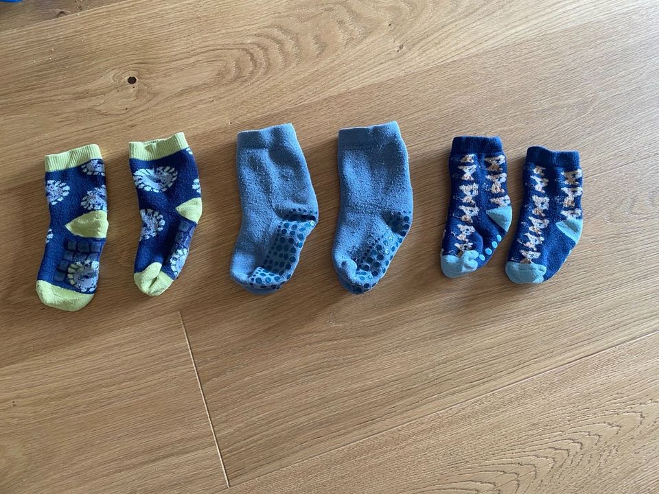 Anti Rutsch Socken 20-24 in Leinfelden-Echterdingen