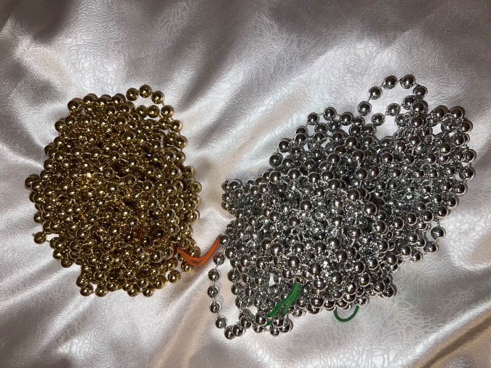 Gold & Silber Perlenkette Dekoperlen Girlande jeweils 4€ in Wuppertal