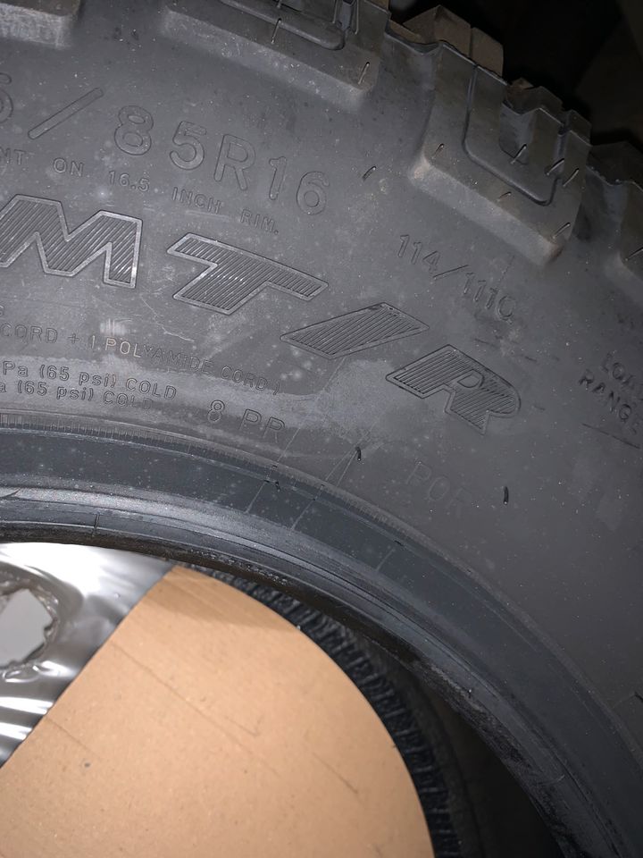 NEU!! Goodyear Wrangler MT/R 235/85R16 P.O.R in Oberhausen