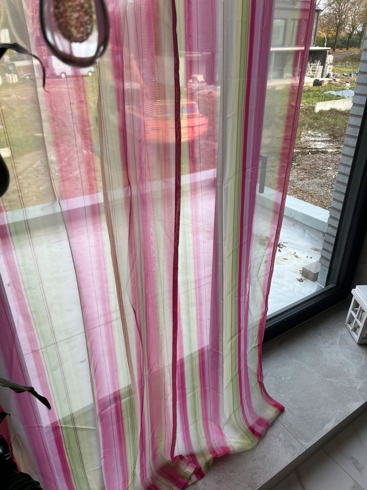 Fertige Gardine rosa/grün 4 Stück je 260x 66 cm in Herne