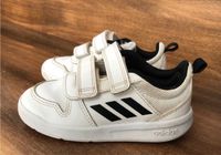 ADIDAS Klett Turnschuhe Gr. 25 Brandenburg - Mühlenbecker Land Vorschau