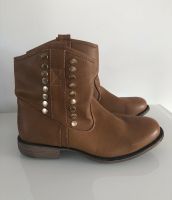 Neu Claudia Ghizzani Boots Stiefel Nieten Braun Mokka Gr. 38 Nordrhein-Westfalen - Troisdorf Vorschau