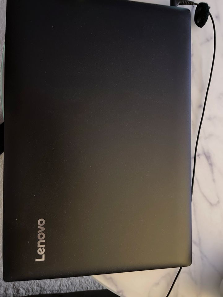 Lenovo ideapad 330-17IKB 81DK in Hannover