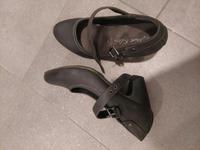 mattschwarze Absatz Schuhe Bayern - Sachsen bei Ansbach Vorschau