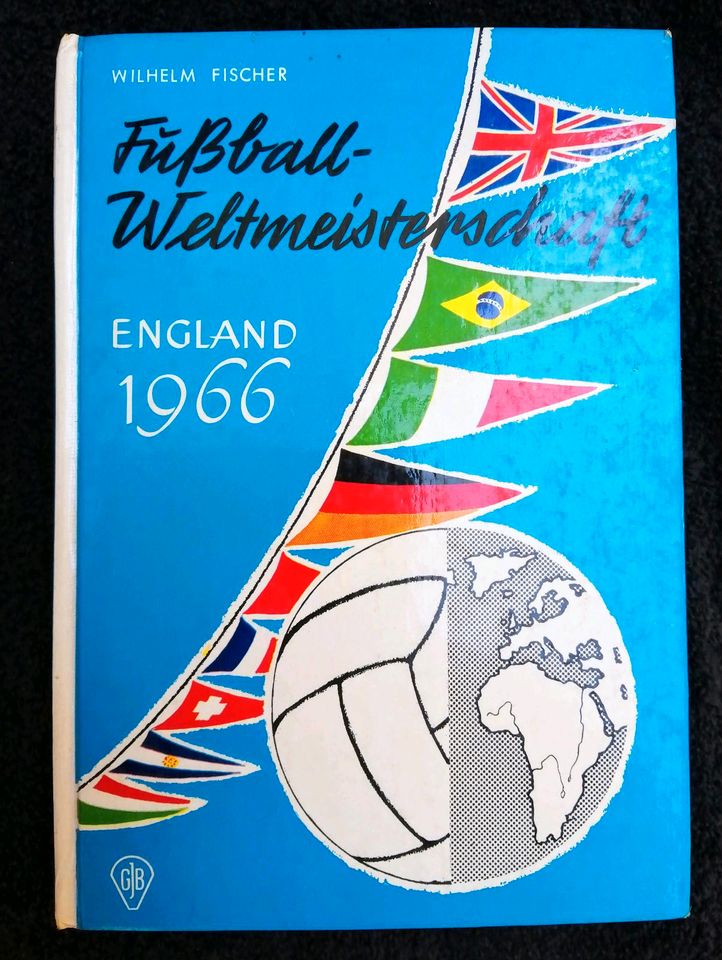 Buch Fussball WM 1966 in Dortmund