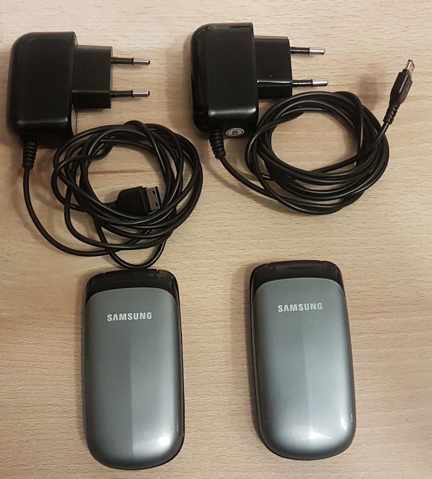 Klapphandy Samsung GT-E 1150 i silber/schwarz in Niedersachsen -  Langelsheim | Samsung Handy gebraucht kaufen | eBay Kleinanzeigen ist jetzt  Kleinanzeigen