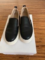 Chloé Sneaker Slip-Ons Gr 40 Schwarz Lauren Kr. München - Grünwald Vorschau