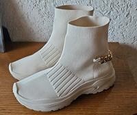 Bequemer Sneaker beige elastisch 38 Bayern - Memmingen Vorschau