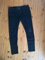 Hose schwarz 42 (L XL) skinny leichte Jeans Bayern - Burgbernheim Vorschau