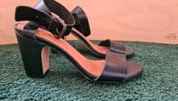 NEU Zign Absatzschuhe Pumps High Heels Sandale Leder Gr. 38 Berlin - Reinickendorf Vorschau