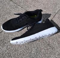 Hallenschuhe / Leichte Sneaker *Vty* Größe 41 Bayern - Schwabhausen Vorschau