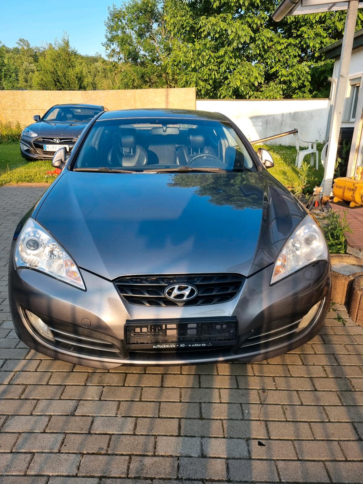 Abbildung des Autos Hyundai Genesis Coupe 3.…