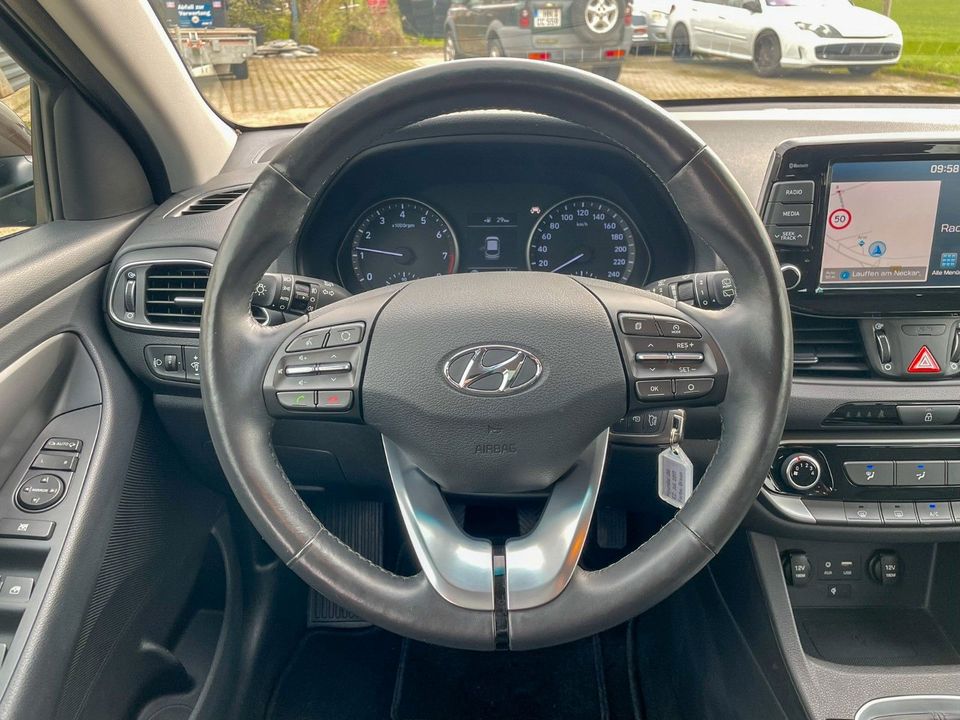 Hyundai i30 Trend | Kamera | Navi | Carplay | uvm. in Lauffen