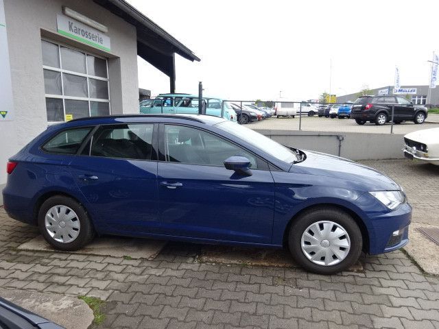 Seat Leon ST 1.0 TSI  --SHZ--PDC--AHK in Windsbach