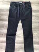 Schwarze s.Oliver Jeans Gr 40/32 Niedersachsen - Aurich Vorschau