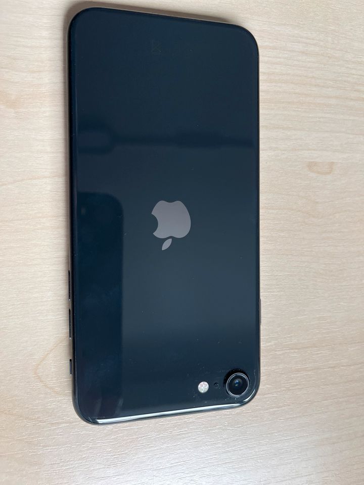 Apple IPhone SE (2020) 64GB black in Hamm (Sieg)