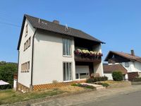 Gepflegte Erdgeschosswohnung mit Terrasse und Balkon Rheinland-Pfalz - Quirnbach Vorschau