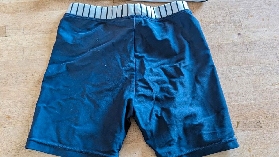 Badehose und Badesshirt von Sterntaler 92-104 in Wadern