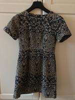 Schönes Winterkleid, blau gemustert, mit Taschen Niedersachsen - Apensen Vorschau