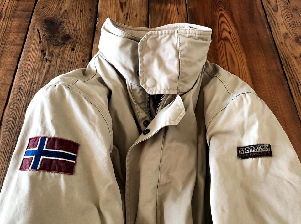 Napapijri Jacke Mantel Gr.M beige in Kloster Lehnin